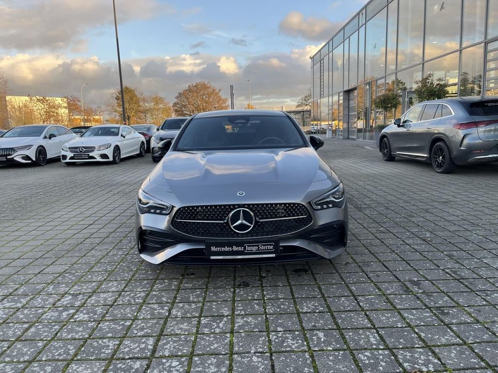 Mercedes-Benz CLA 200 2024