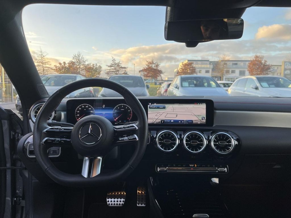 Mercedes-Benz CLA 200 2024