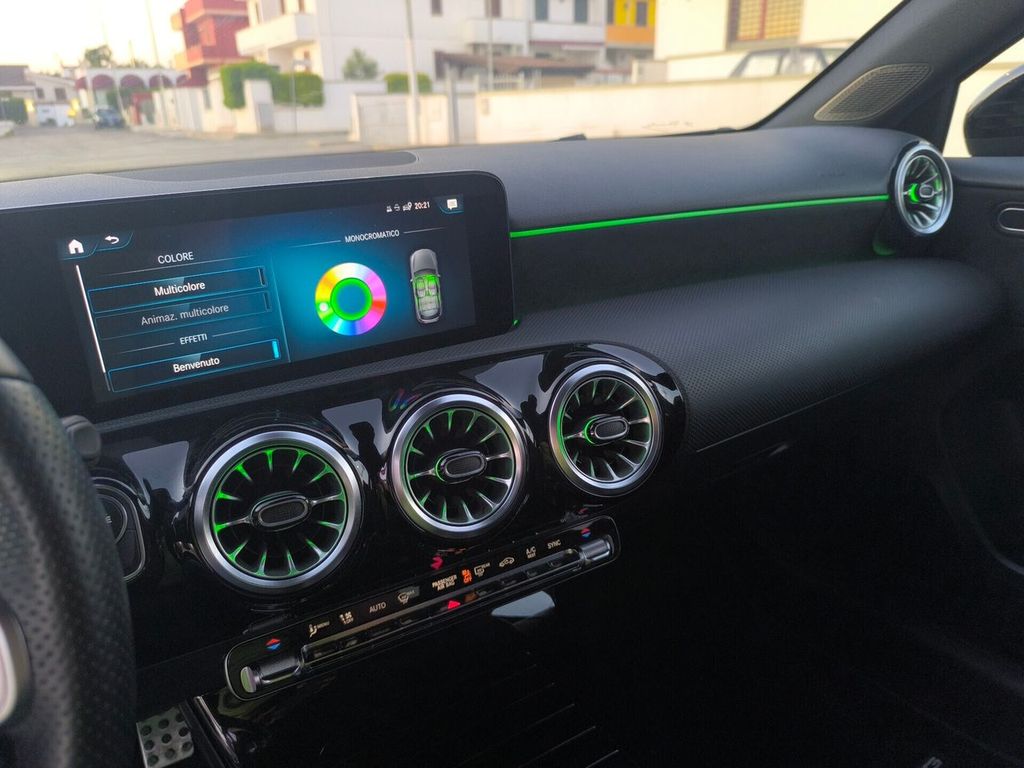 Mercedes-Benz A 180 2021