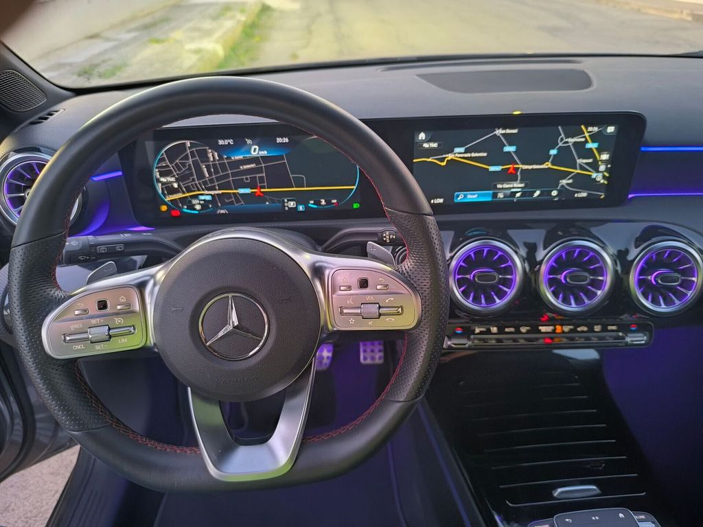 Mercedes-Benz A 180 2021