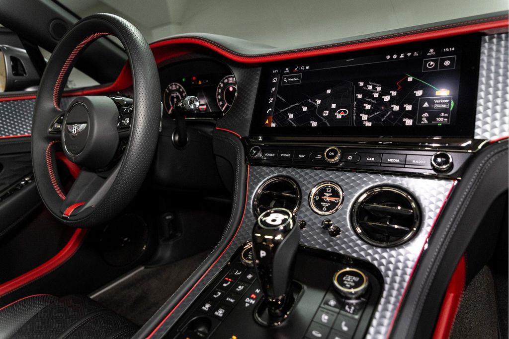 Bentley Continental GTC 2025