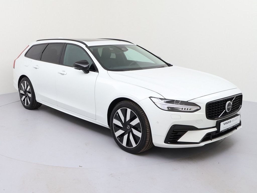 Volvo V90 2025