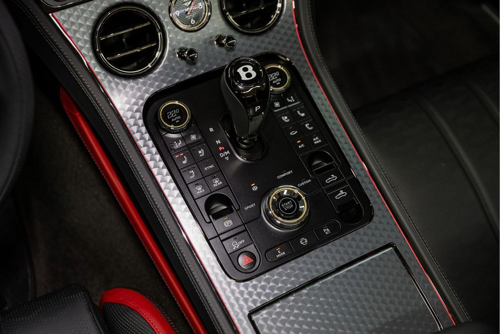 Bentley Continental GTC 2025