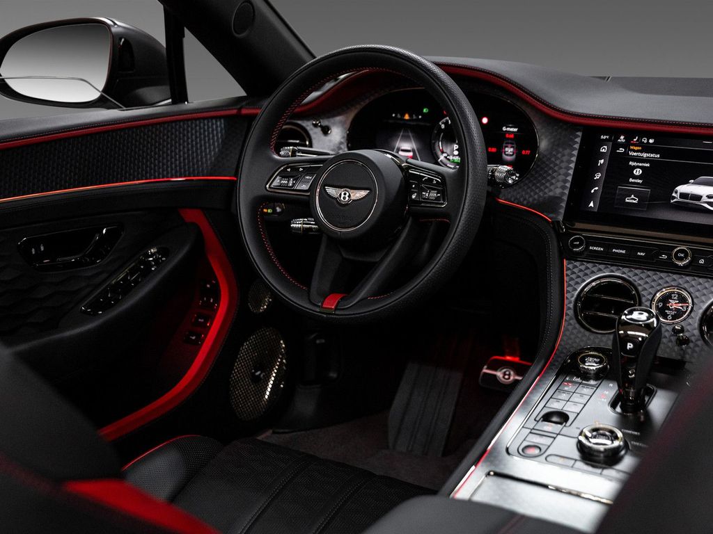 Bentley Continental GTC 2025