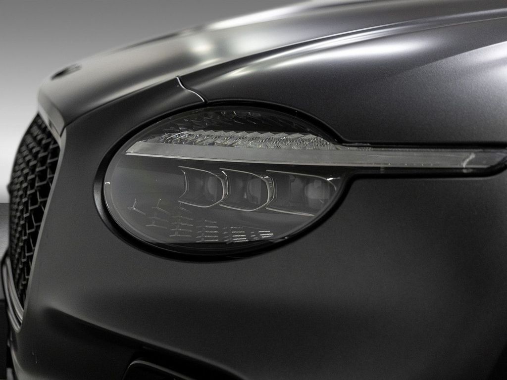 Bentley Continental GTC 2025