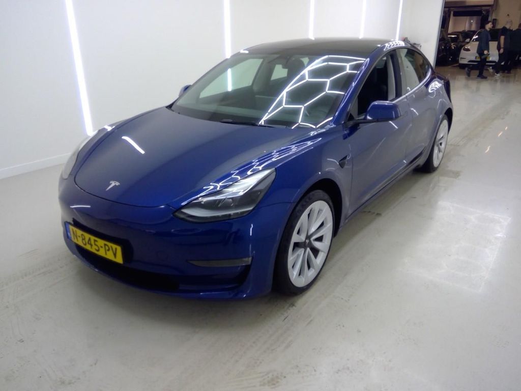 Tesla Model 3 2021