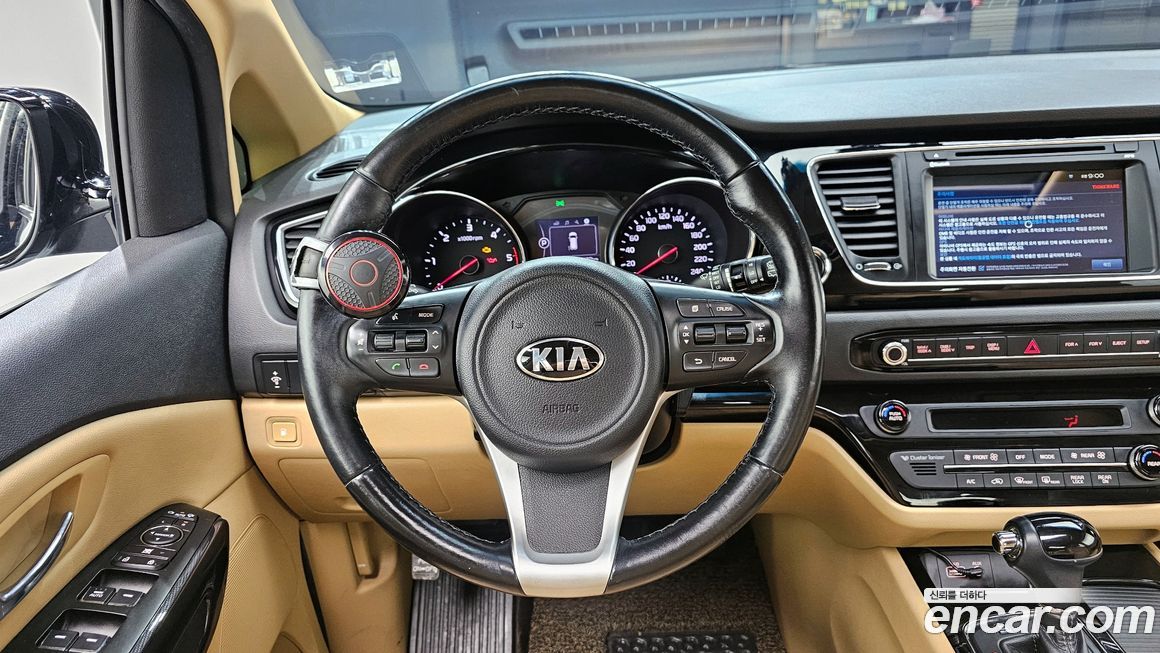 Kia Canival 2016