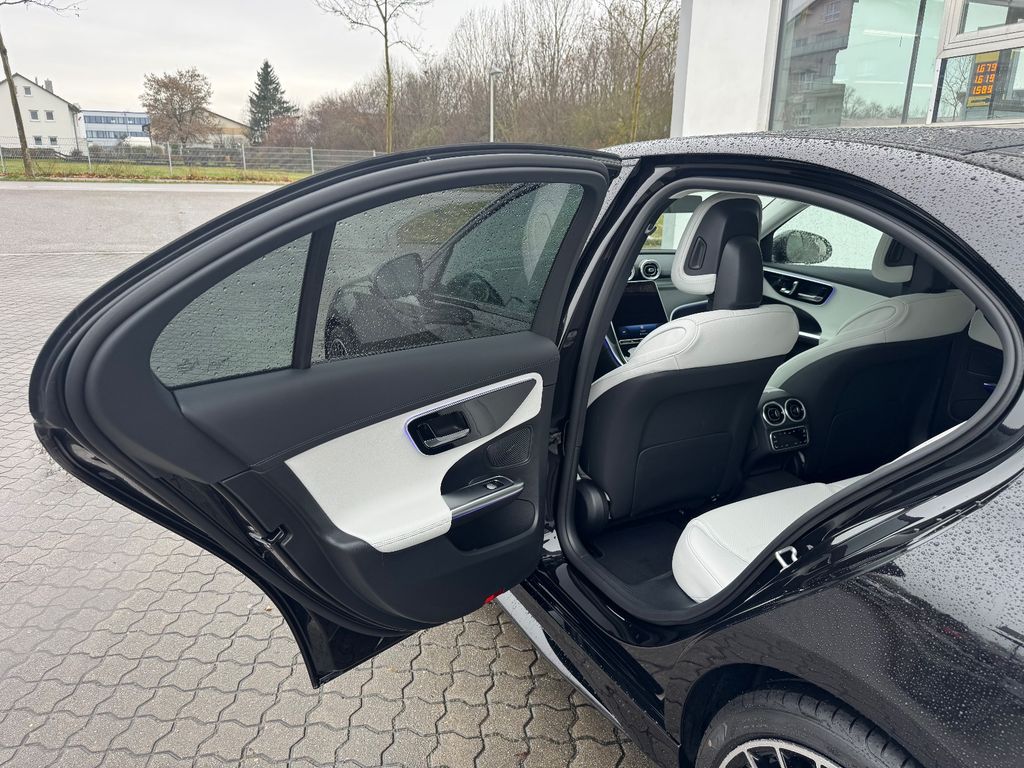 Mercedes-Benz C 180 2025
