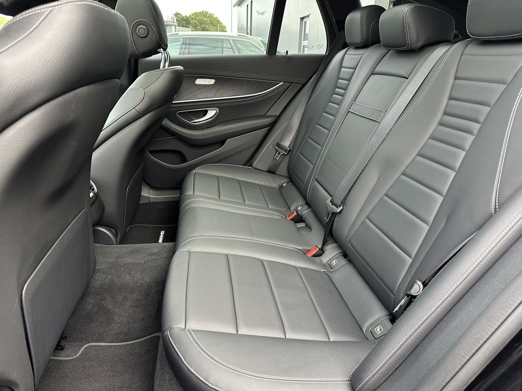 Mercedes-Benz E 300 2022