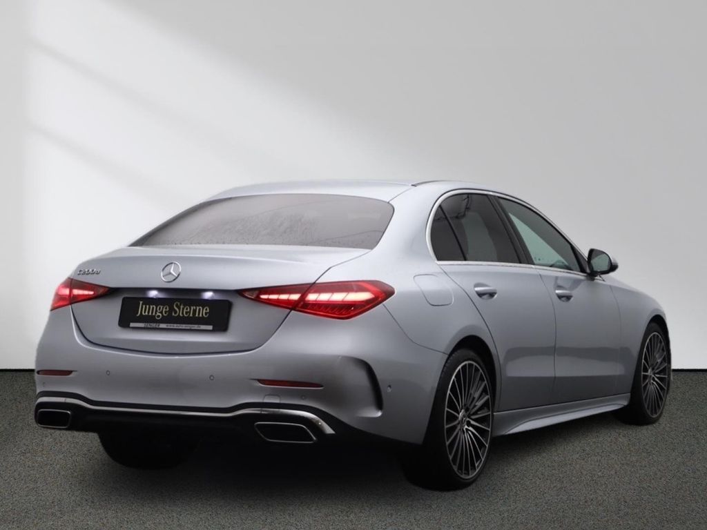 Mercedes-Benz C 200 2025