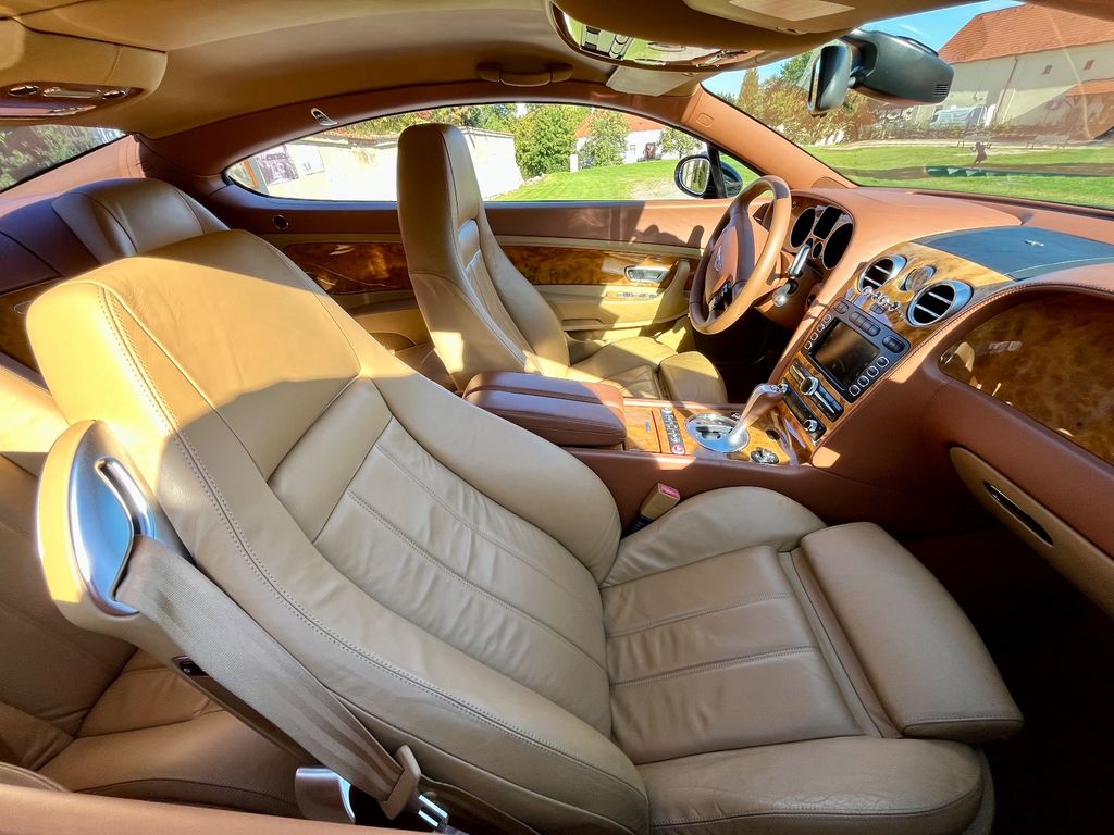 Bentley Continental GT 2005