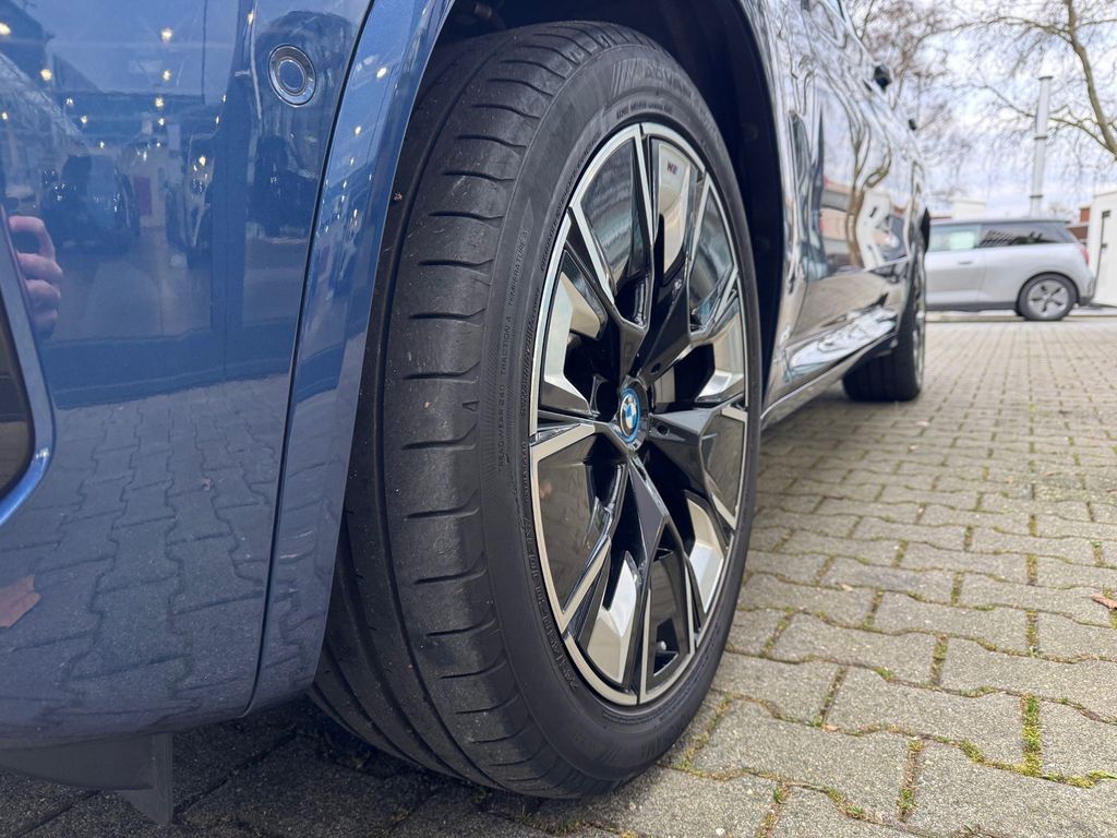 BMW iX3 2022