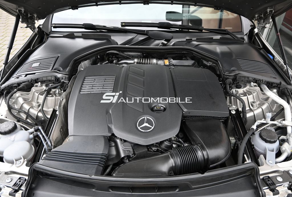 Mercedes-Benz C 300 2024
