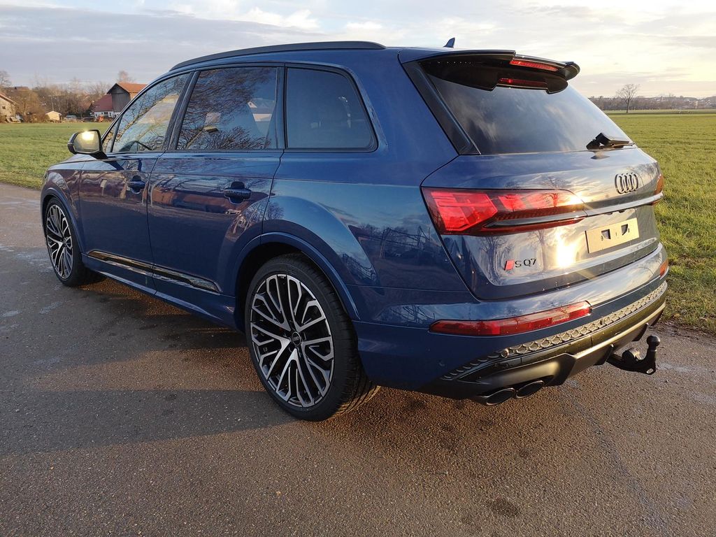 Audi SQ7 2024