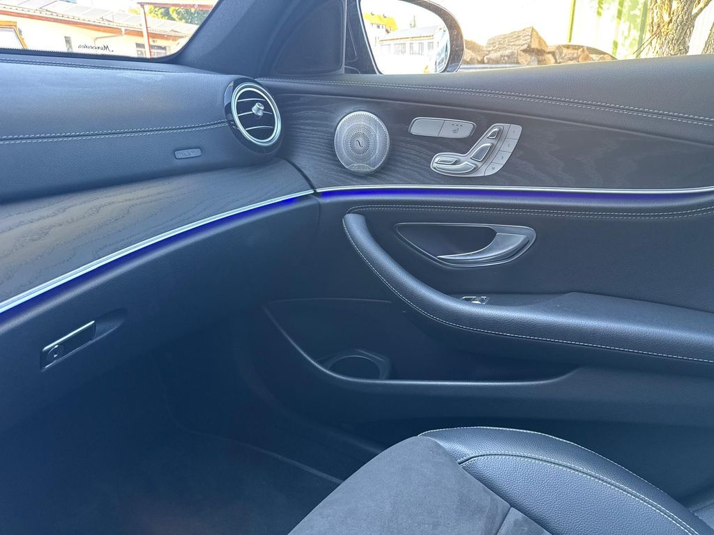 Mercedes-Benz E 300 2021