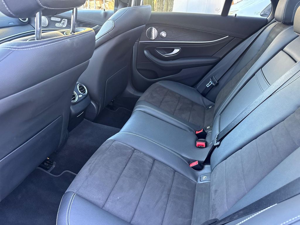 Mercedes-Benz E 300 2021