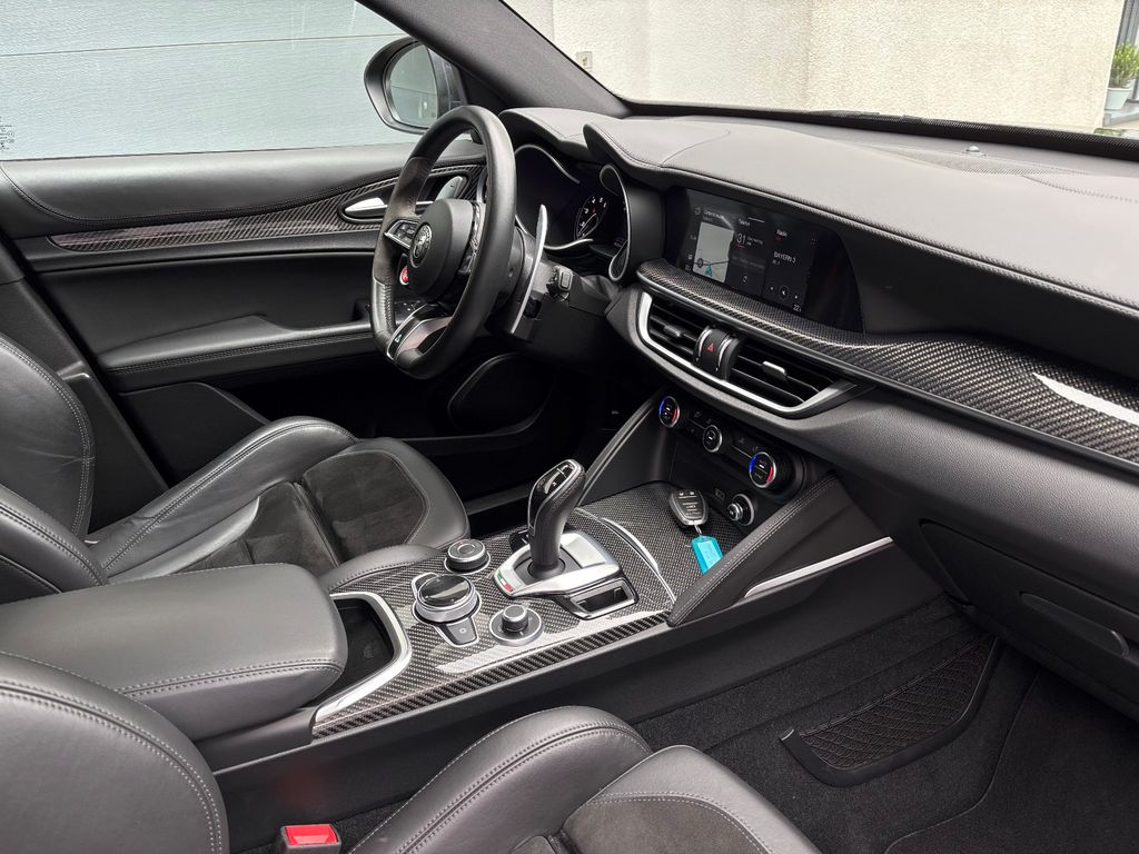 Alfa Romeo Stelvio 2022