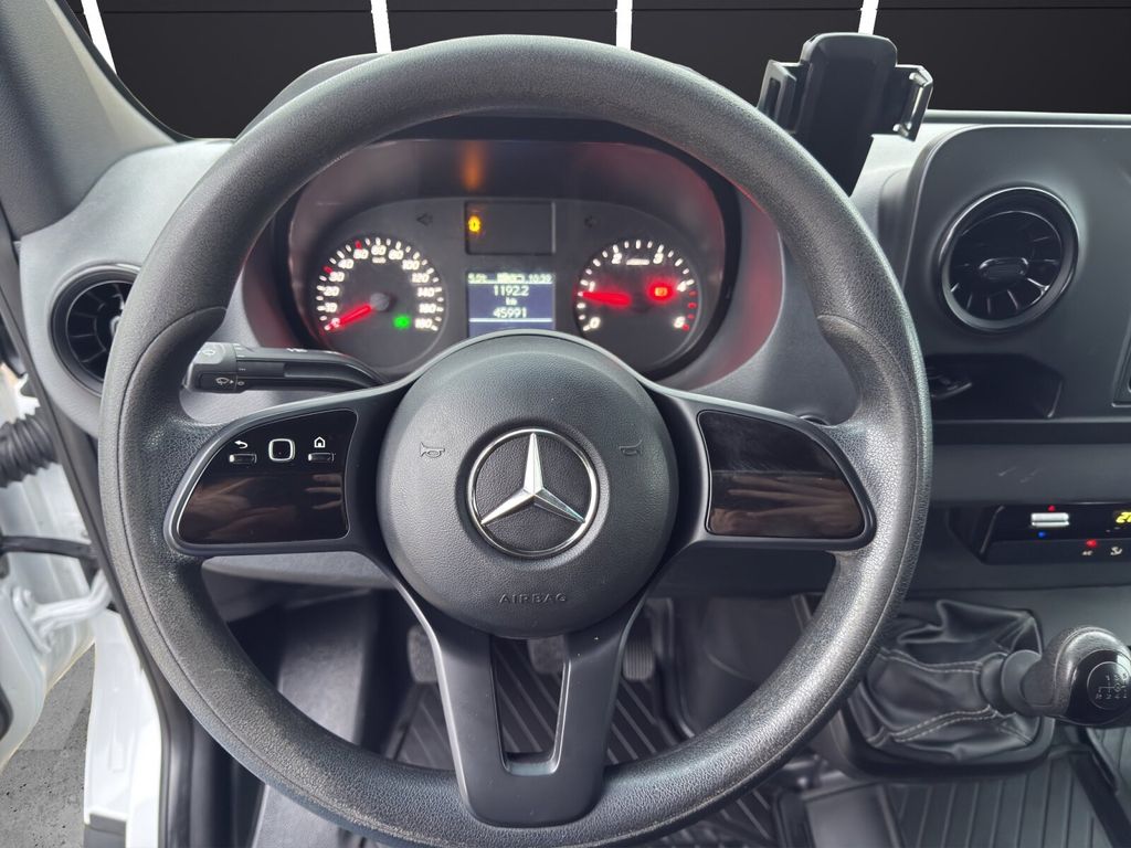 Mercedes-Benz Sprinter 2021