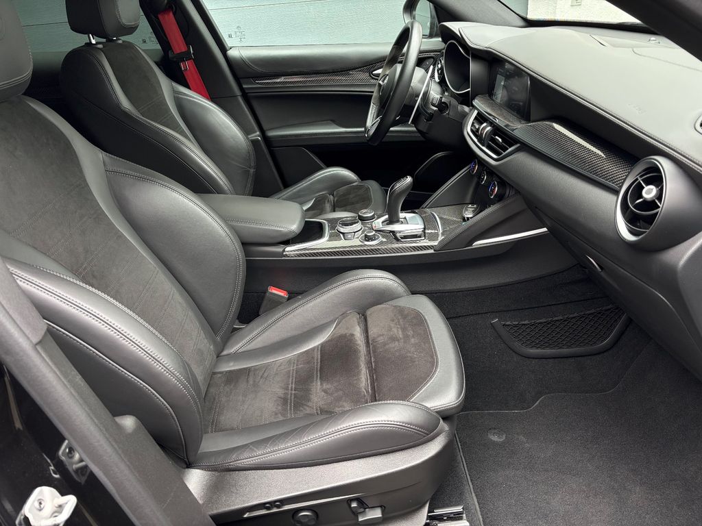 Alfa Romeo Stelvio 2022