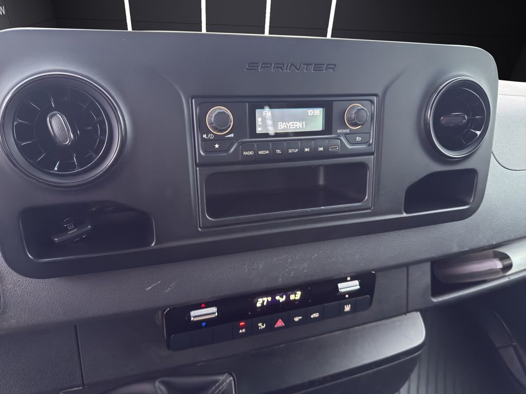 Mercedes-Benz Sprinter 2021