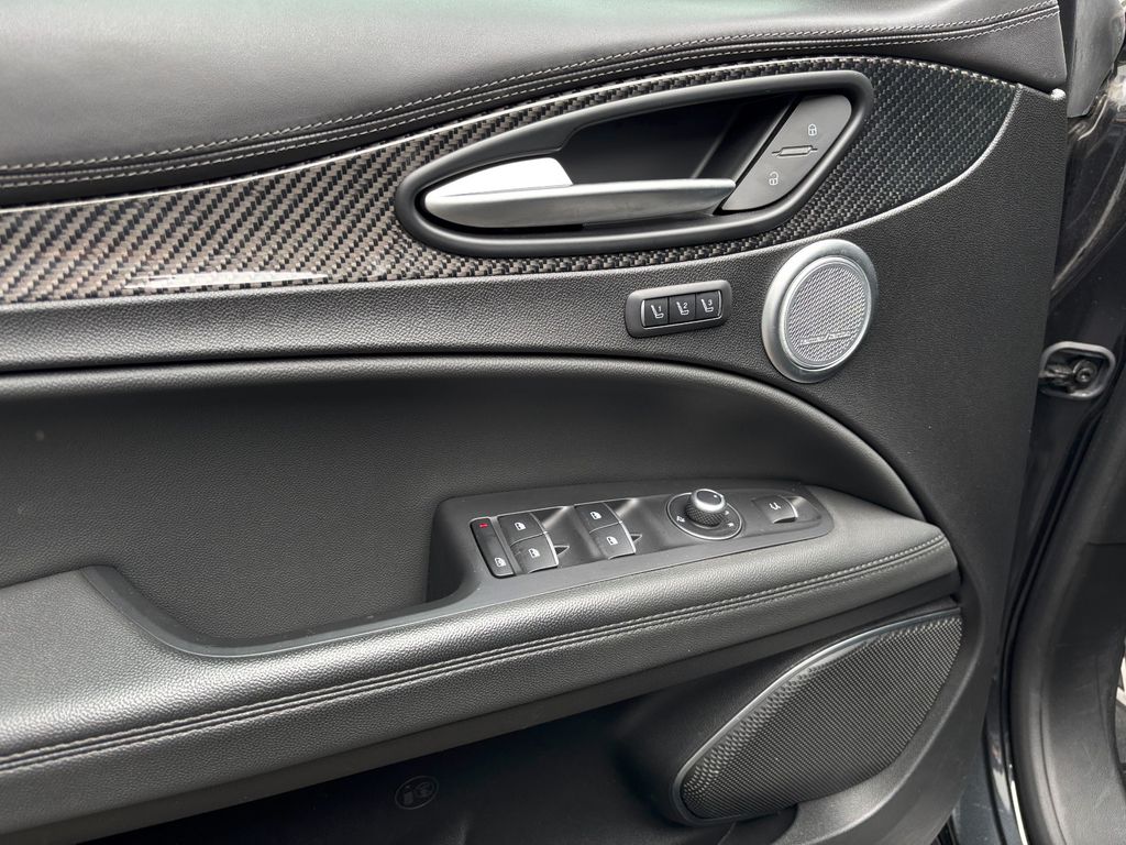 Alfa Romeo Stelvio 2022