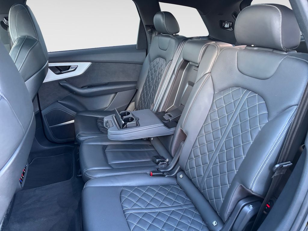 Audi SQ7 2022