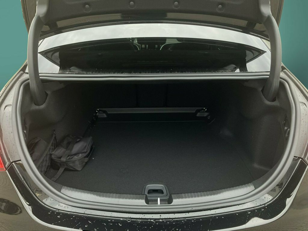 Mercedes-Benz C 220 2025