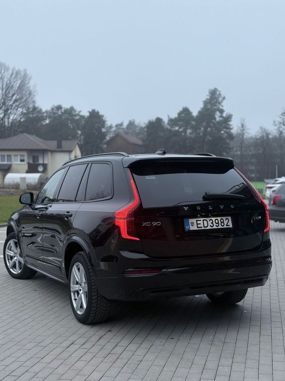 Volvo XC90 2025