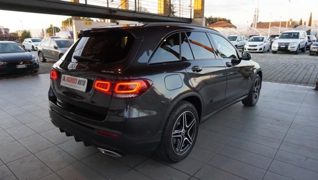 Mercedes-Benz GLC 300 2021