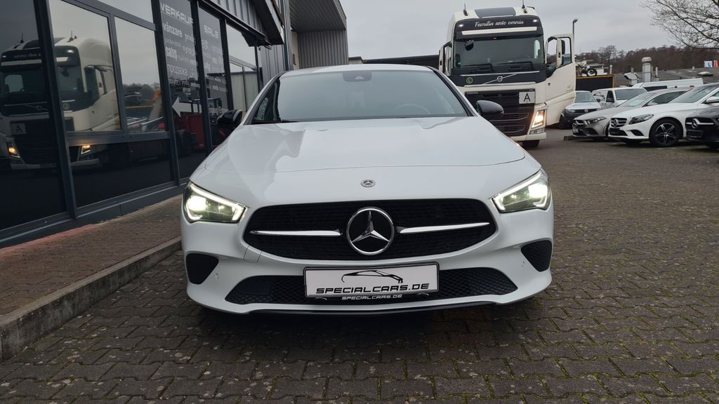 Mercedes-Benz CLA 200 2023