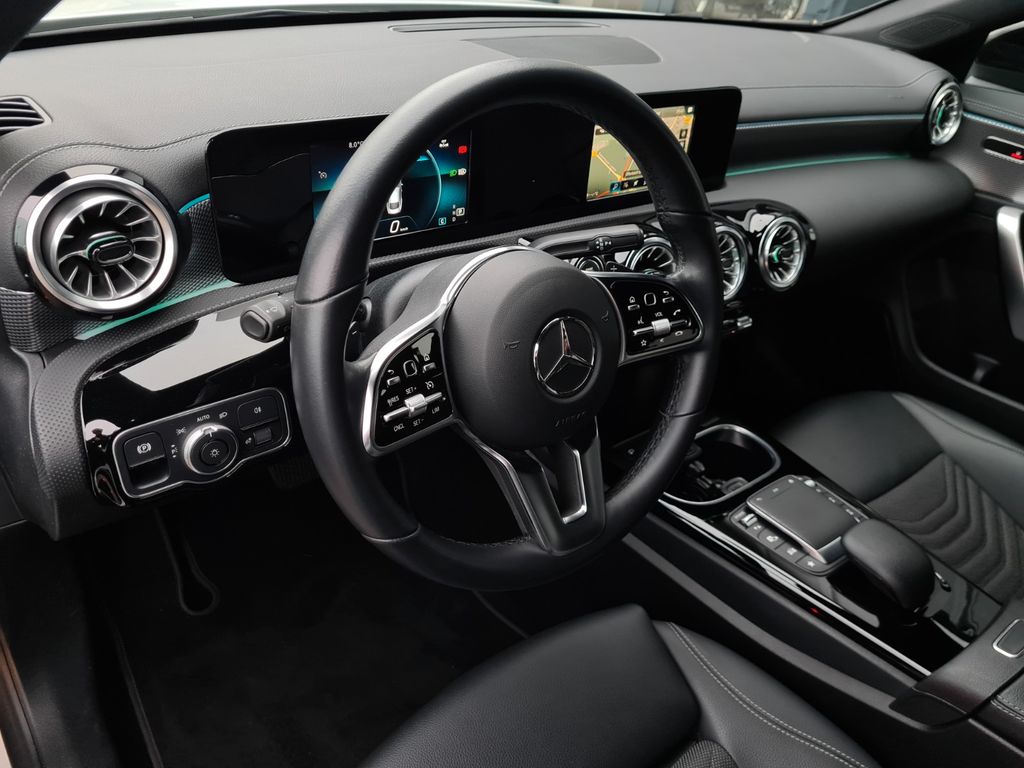 Mercedes-Benz CLA 200 2023