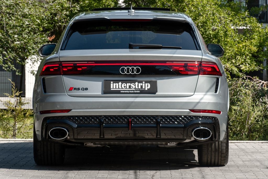 Audi RSQ8 2025