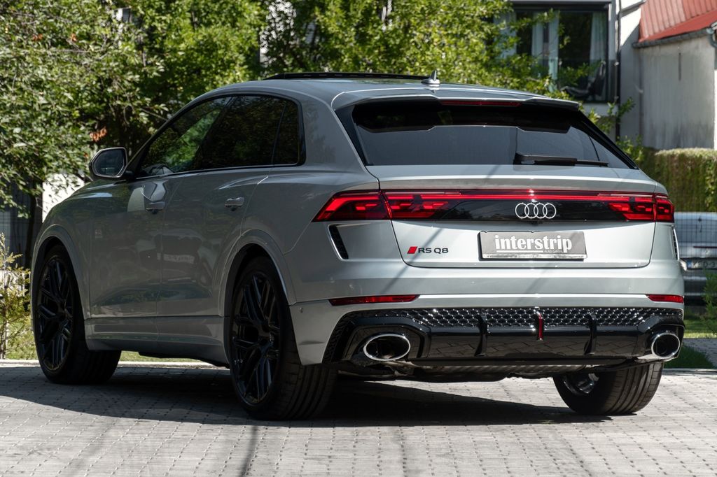 Audi RSQ8 2025