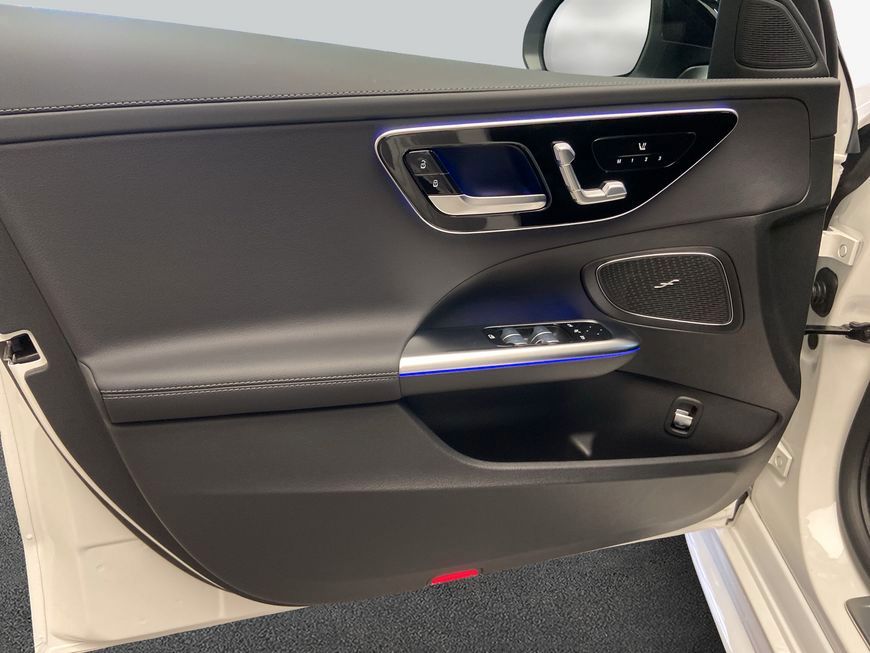 Mercedes-Benz C 200 2025