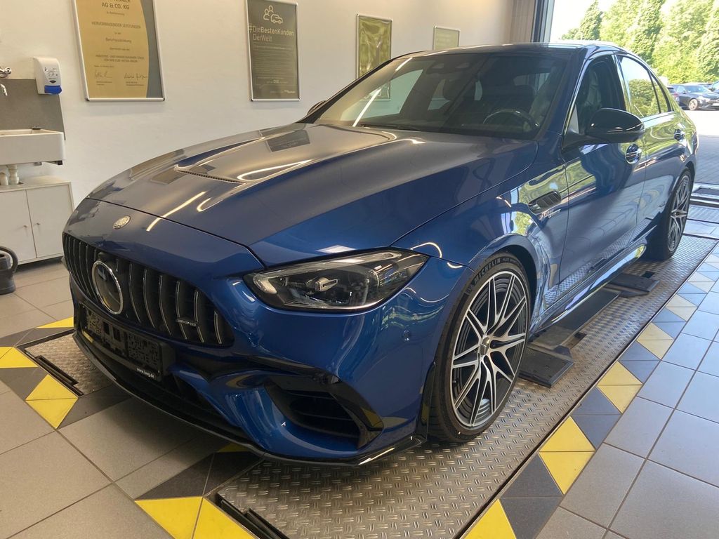 Mercedes-Benz C 63 AMG 2025