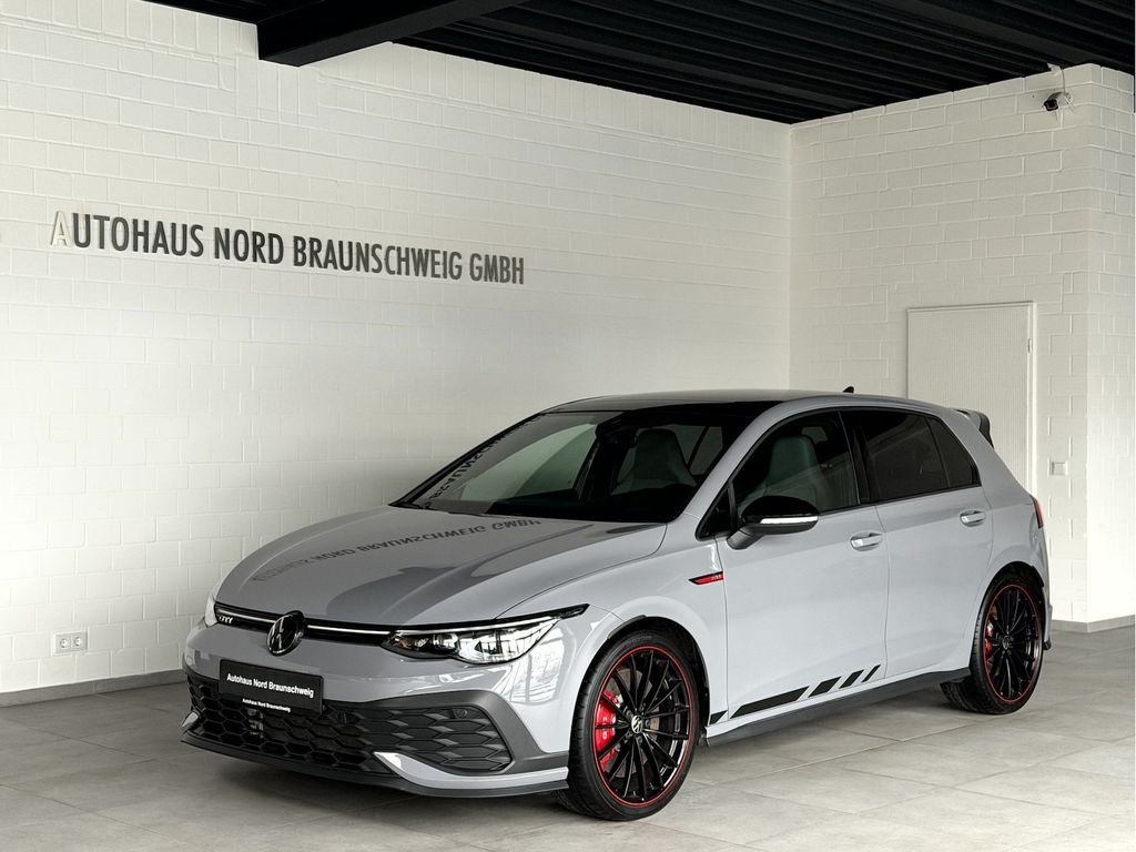 Volkswagen Golf 2024