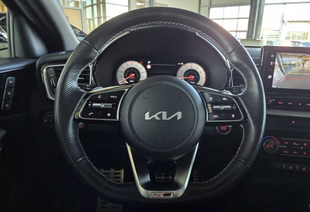 Kia cee'd / Ceed 2022