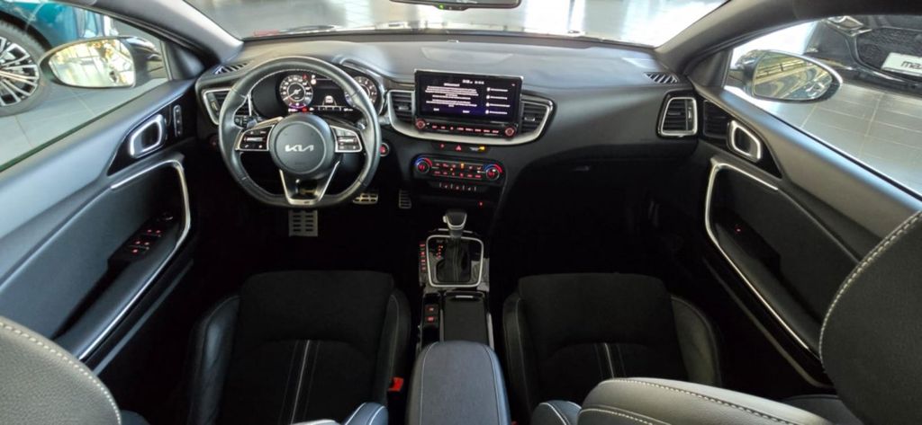 Kia cee'd / Ceed 2022