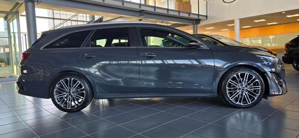 Kia cee'd / Ceed 2022