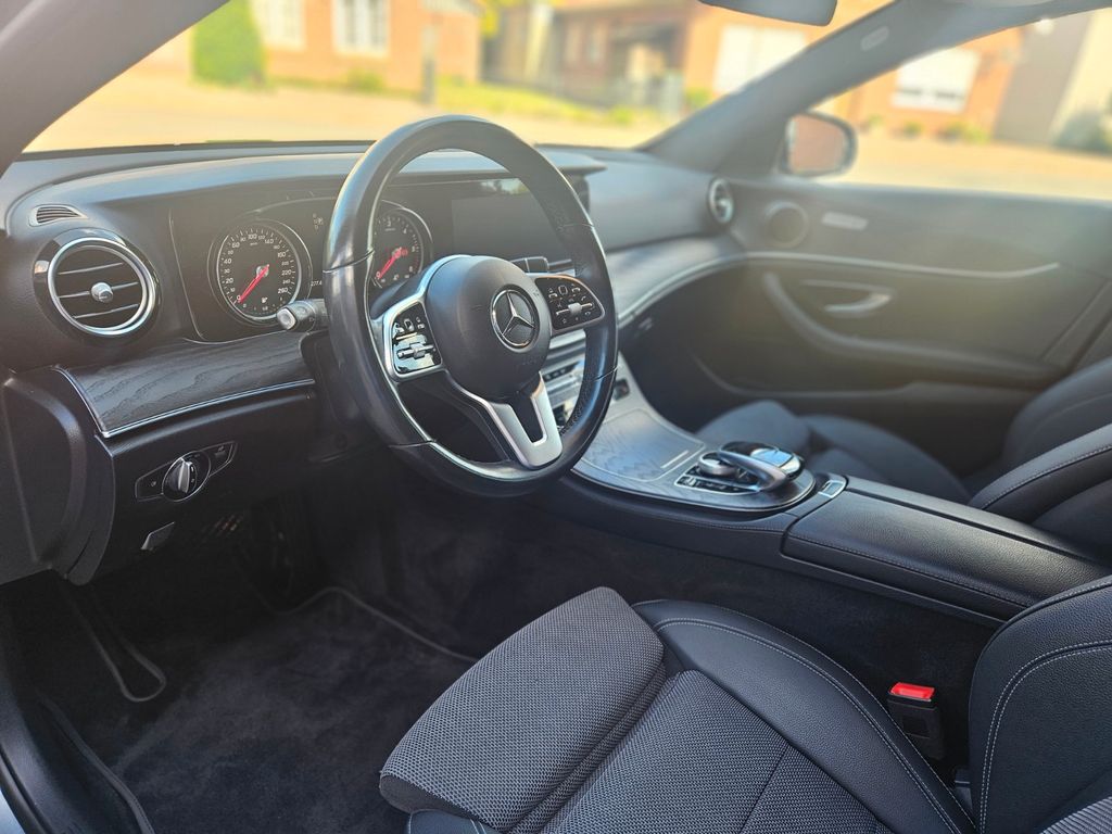 Mercedes-Benz E 220 2020