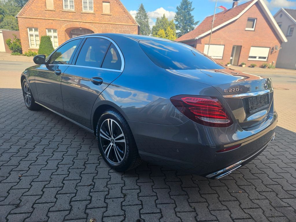 Mercedes-Benz E 220 2020