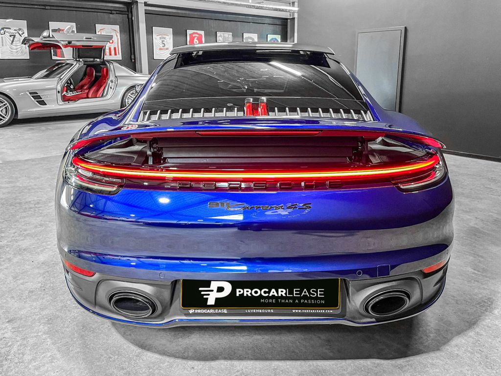 Porsche 992 2025