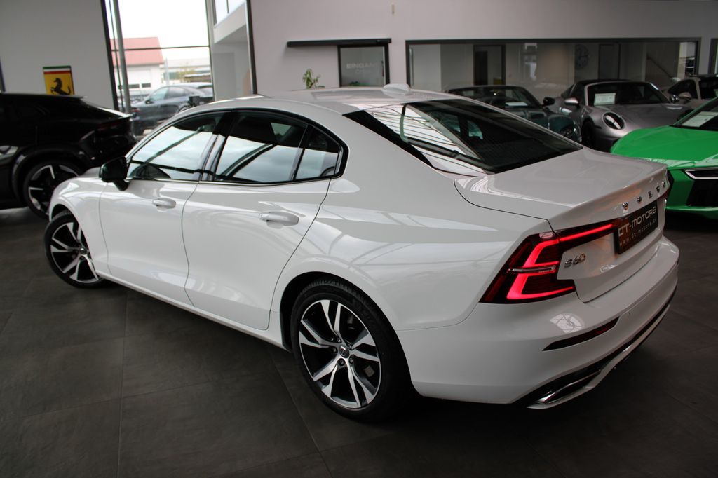 Volvo S60 2022