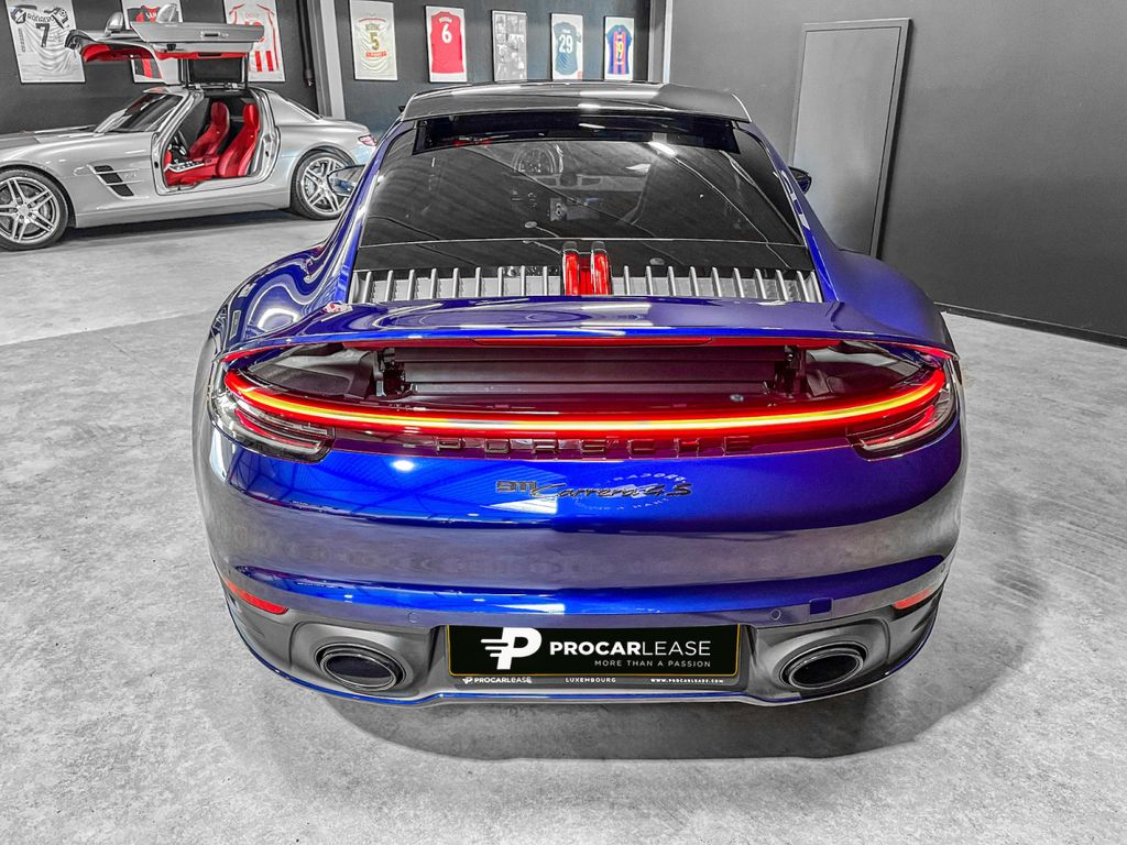 Porsche 992 2025