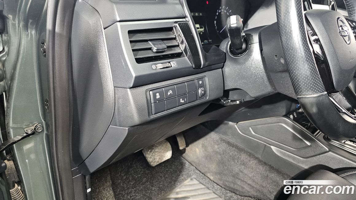 KG_Mobility_Ssangyong Rexton 2021