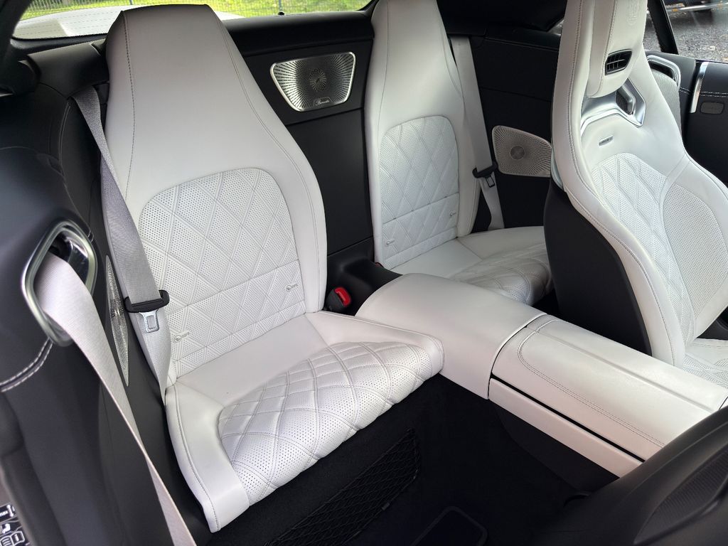 Mercedes-Benz SL 63 AMG 2023