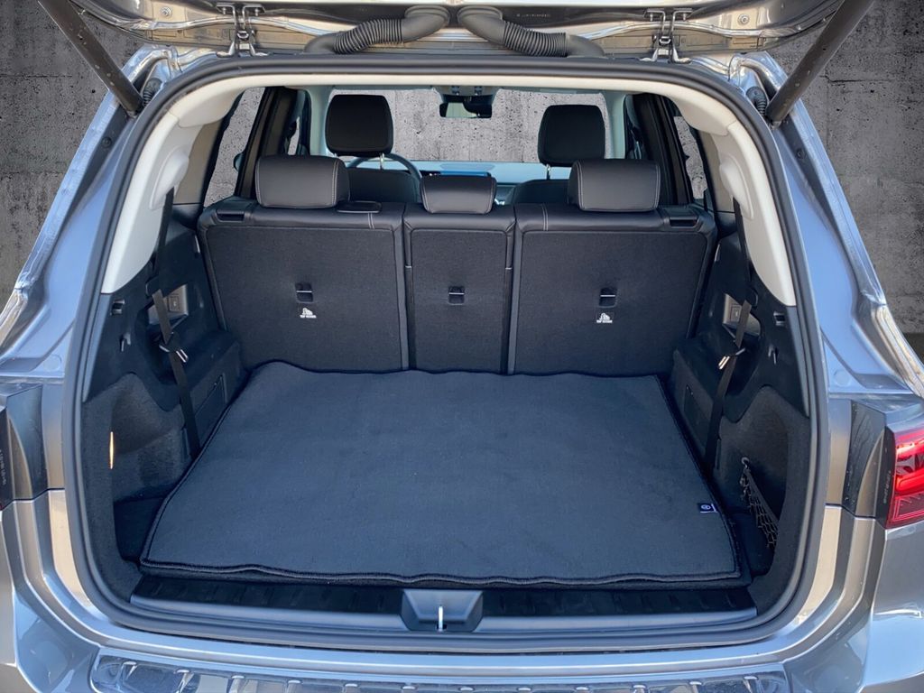 Mercedes-Benz GLB 200 2024