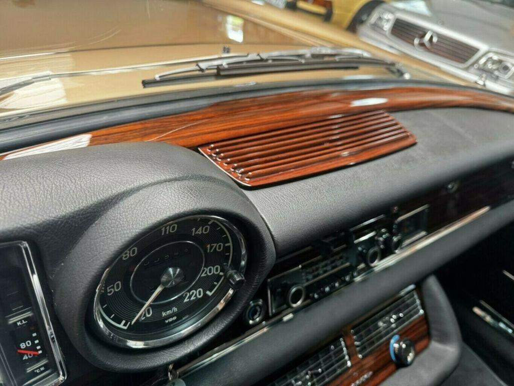 Mercedes-Benz 280 1969