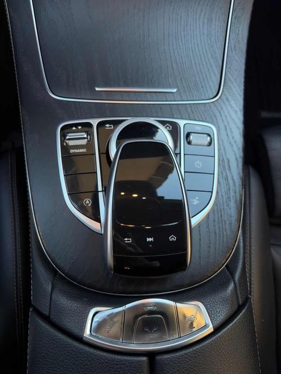 Mercedes-Benz E 220 2019