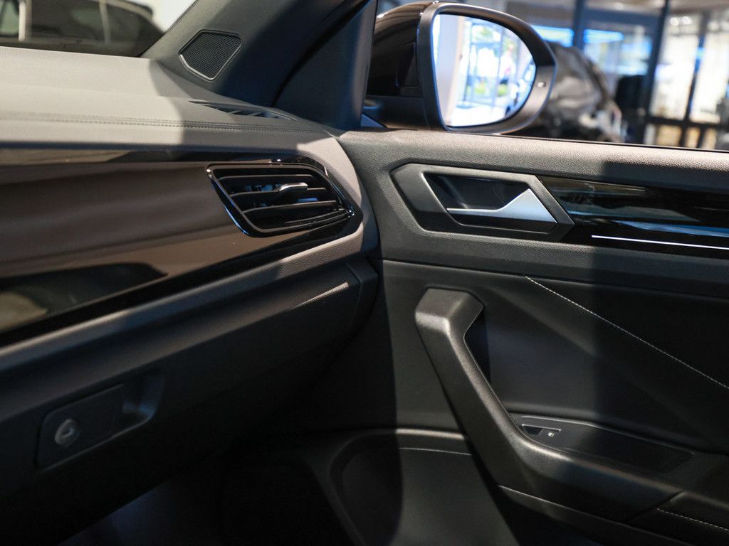 Volkswagen T-Roc 2025